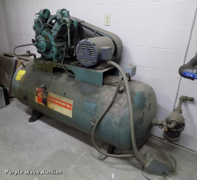 image for item DC4991 Champion R-30C air compressor