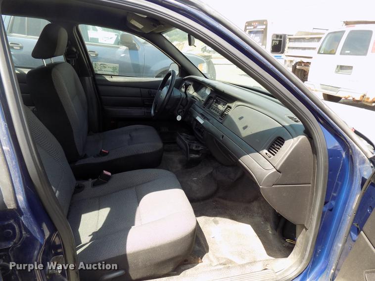 image for item DC4993 2007 Ford Crown Victoria