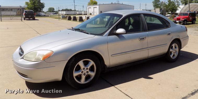 image for item DC4994 2001 Ford Taurus SES