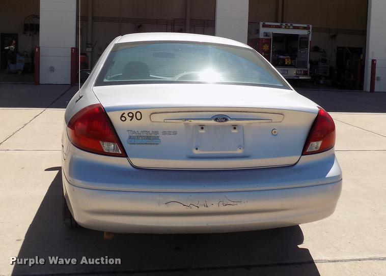 image for item DC4994 2001 Ford Taurus SES