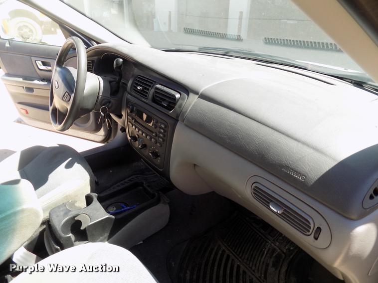 image for item DC4994 2001 Ford Taurus SES
