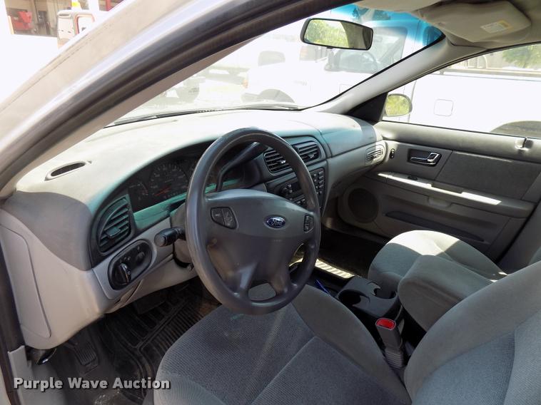 image for item DC4994 2001 Ford Taurus SES
