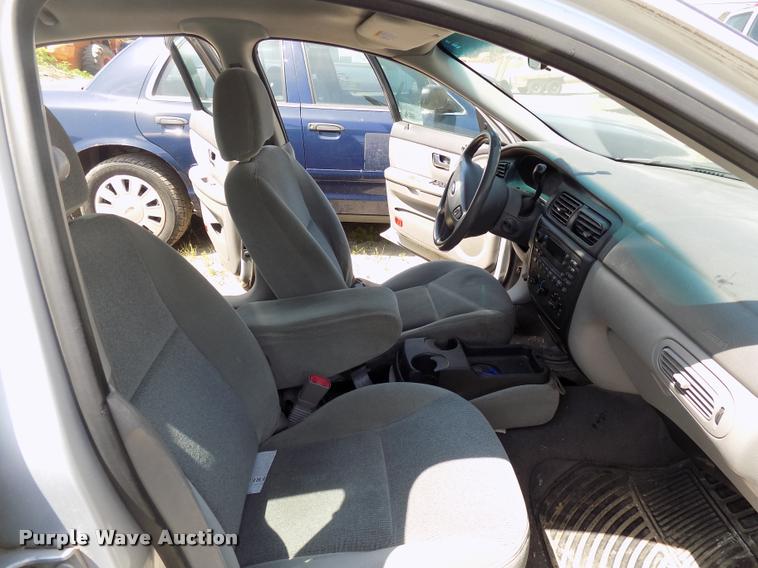 image for item DC4994 2001 Ford Taurus SES