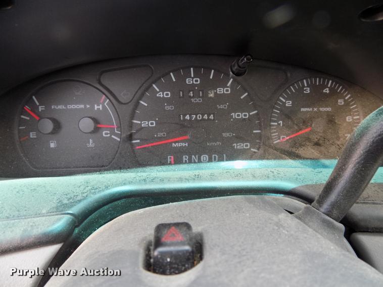 image for item DC4994 2001 Ford Taurus SES