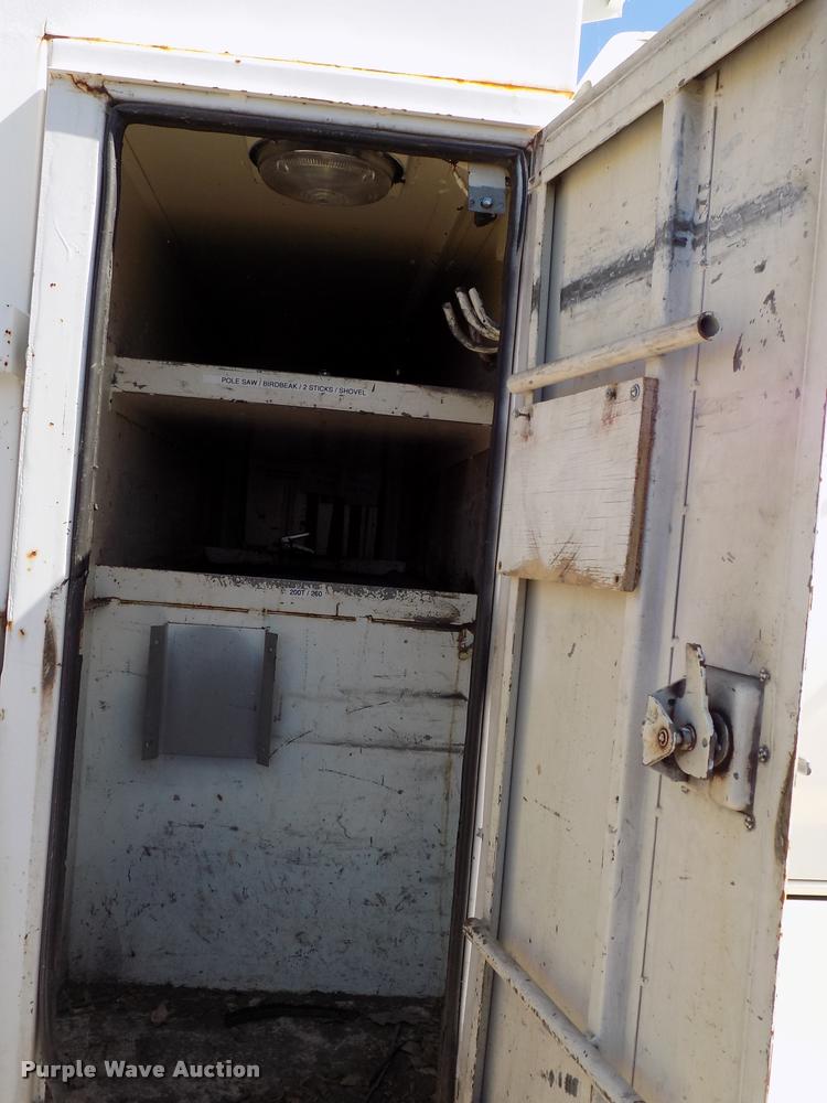 image for item DC4996 1992 Ford F700 dump truck