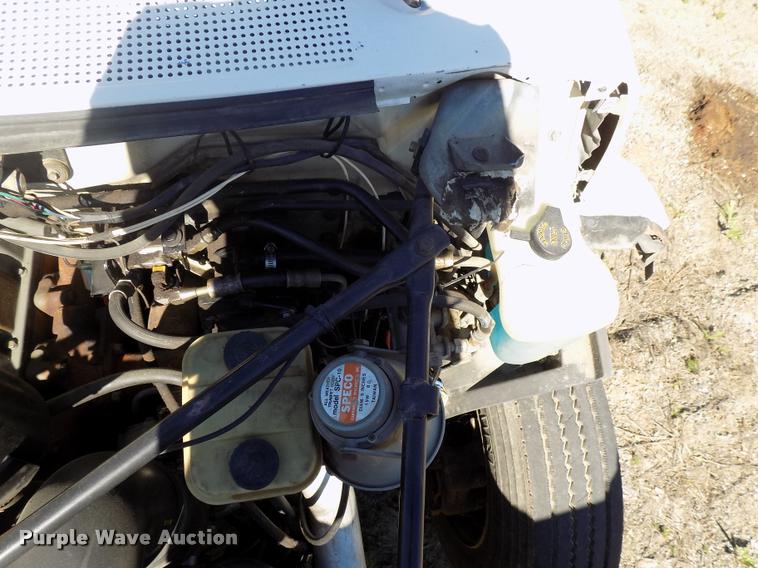 image for item DC4996 1992 Ford F700 dump truck