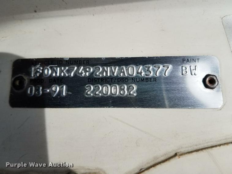 image for item DC4996 1992 Ford F700 dump truck