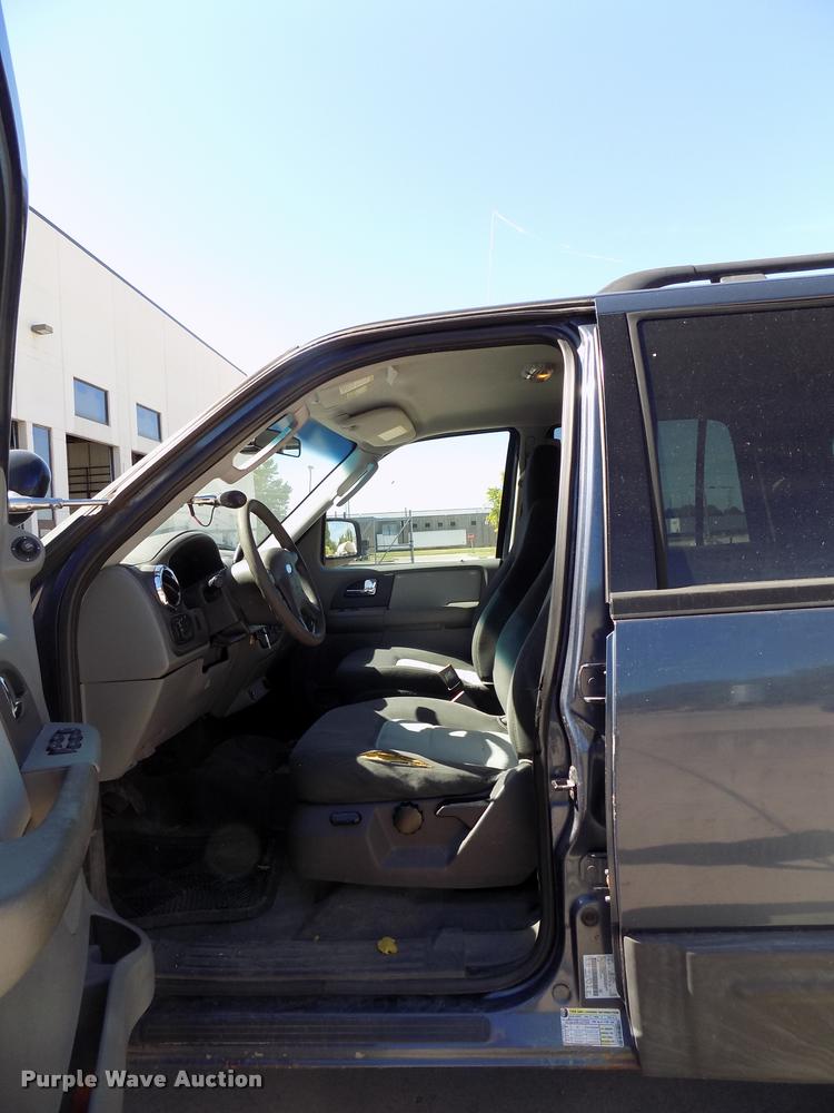 image for item DC4997 2006 Ford Expedition XLT SUV
