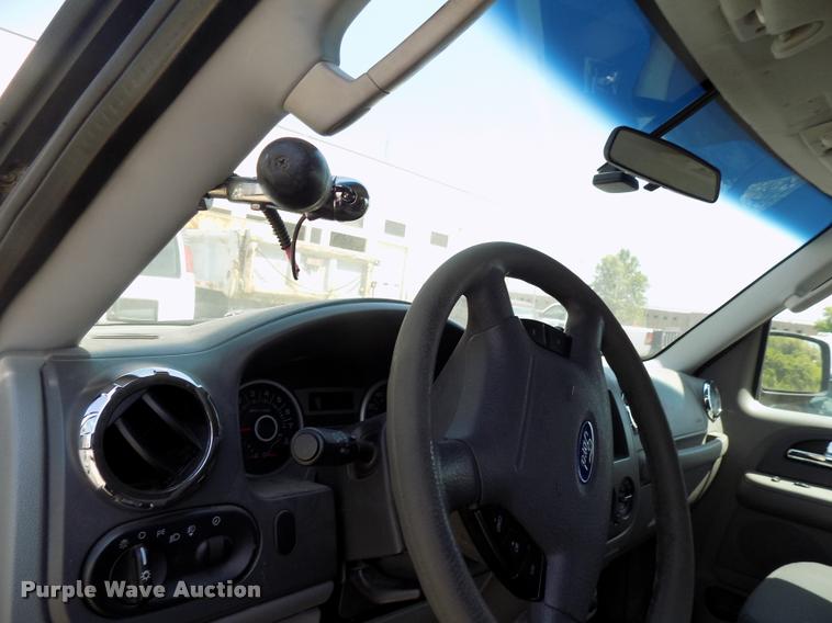 image for item DC4997 2006 Ford Expedition XLT SUV