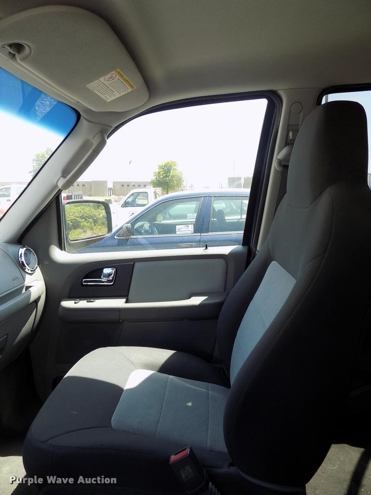 image for item DC4997 2006 Ford Expedition XLT SUV