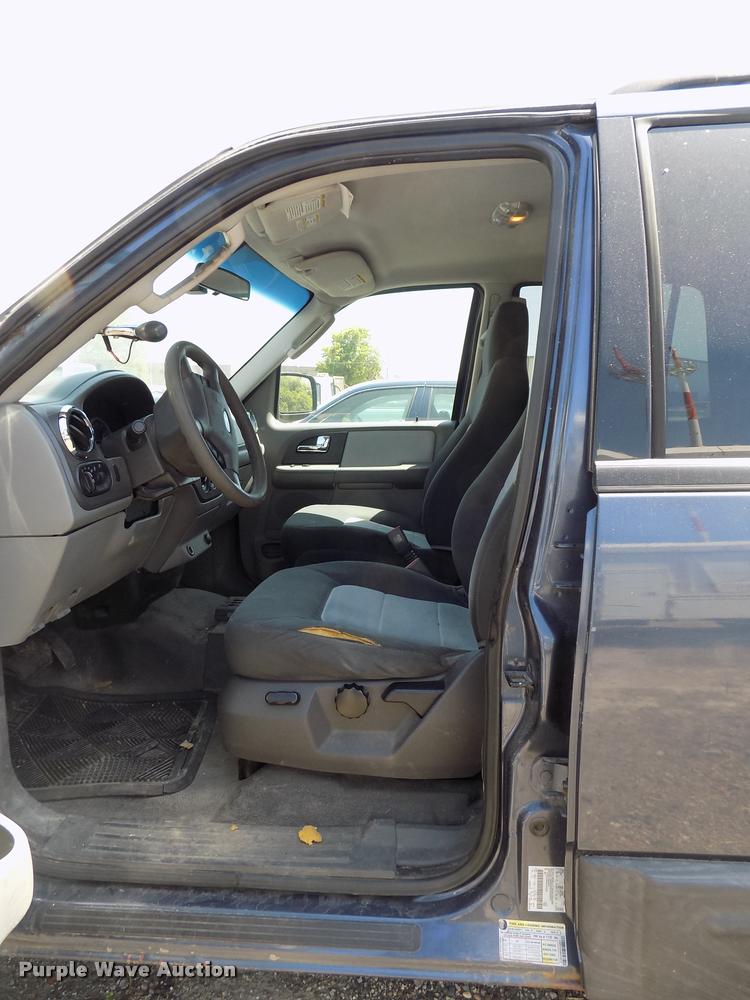 image for item DC4997 2006 Ford Expedition XLT SUV