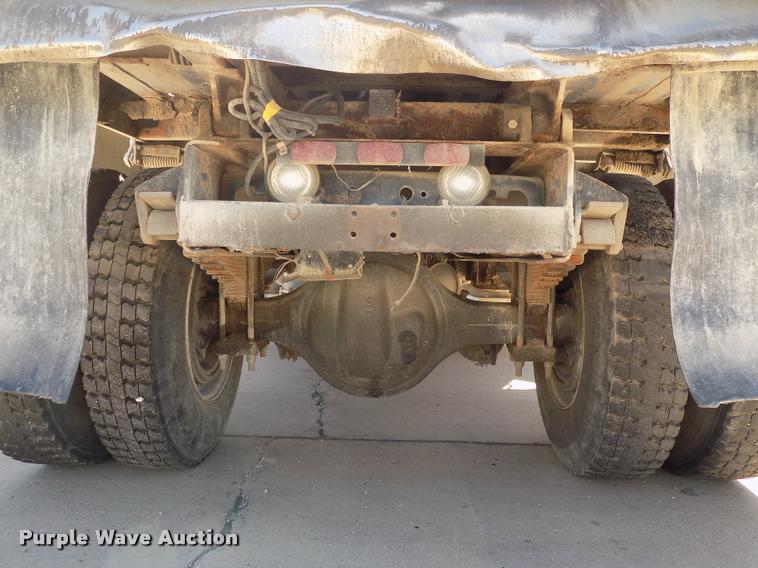 image for item DC4998 1991 International 4900 dump truck