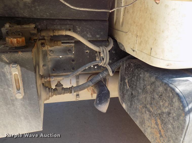 image for item DC4998 1991 International 4900 dump truck