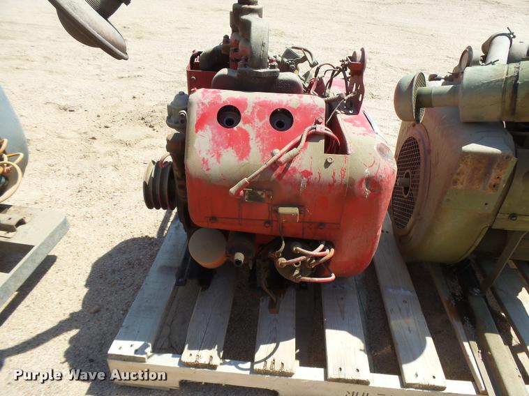 image for item DE9039 (3) Wisconsin four cylinder gas engines