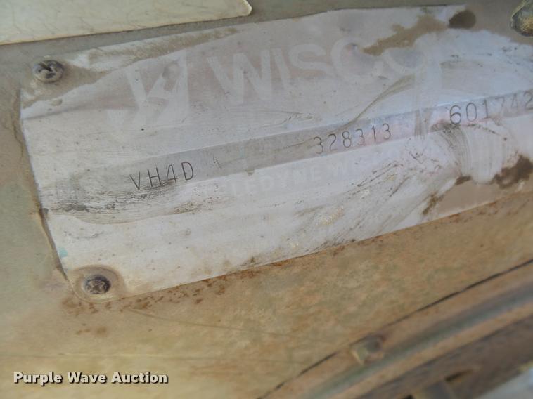 image for item DE9039 (3) Wisconsin four cylinder gas engines