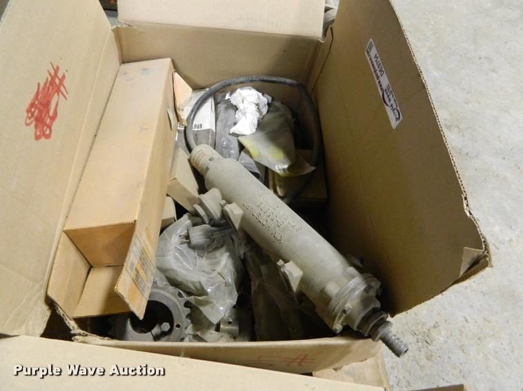 image for item DE9754 Parts