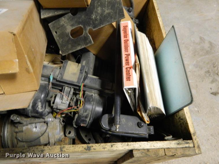 image for item DE9756 Deutz tractor parts