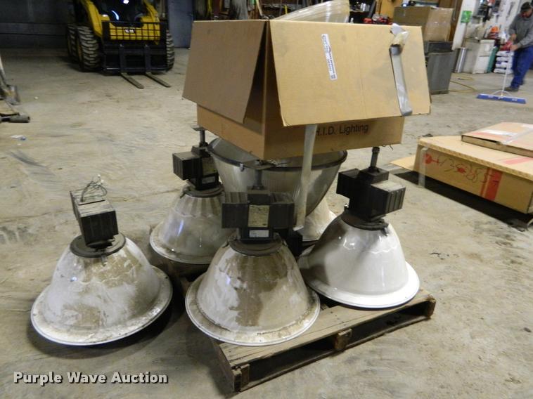 image for item DE9757 (6) halogen lights