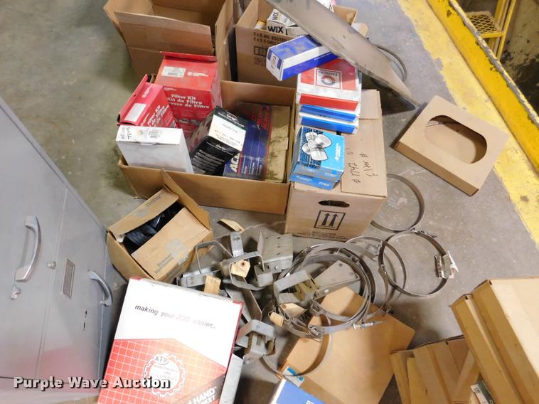 image for item DE9762 Automotive parts