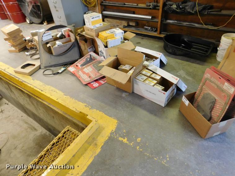 image for item DE9762 Automotive parts