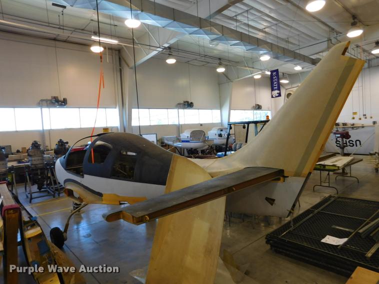 image for item DE9811 Lancair 1V-P experimental aircraft with accessories