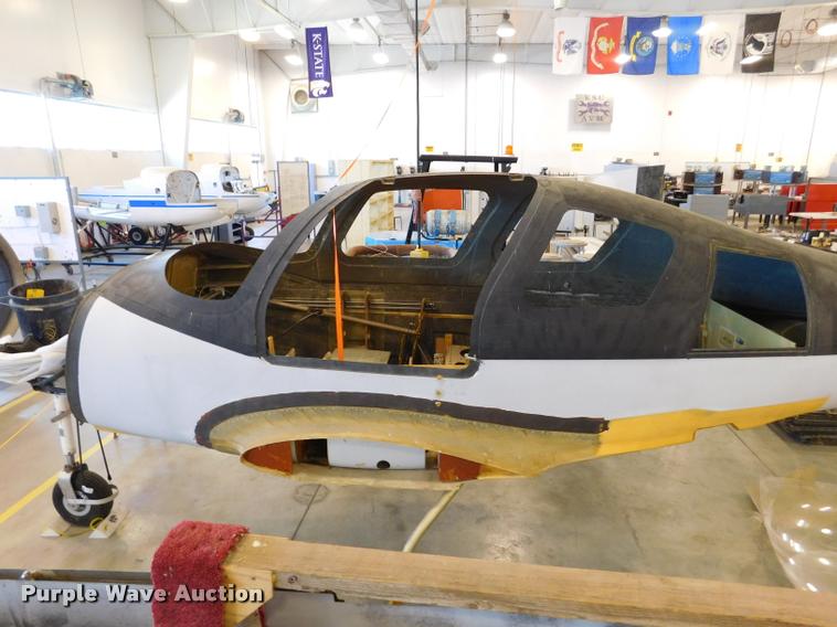 image for item DE9811 Lancair 1V-P experimental aircraft with accessories