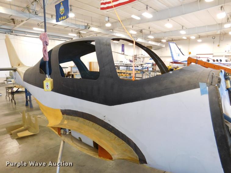 image for item DE9811 Lancair 1V-P experimental aircraft with accessories