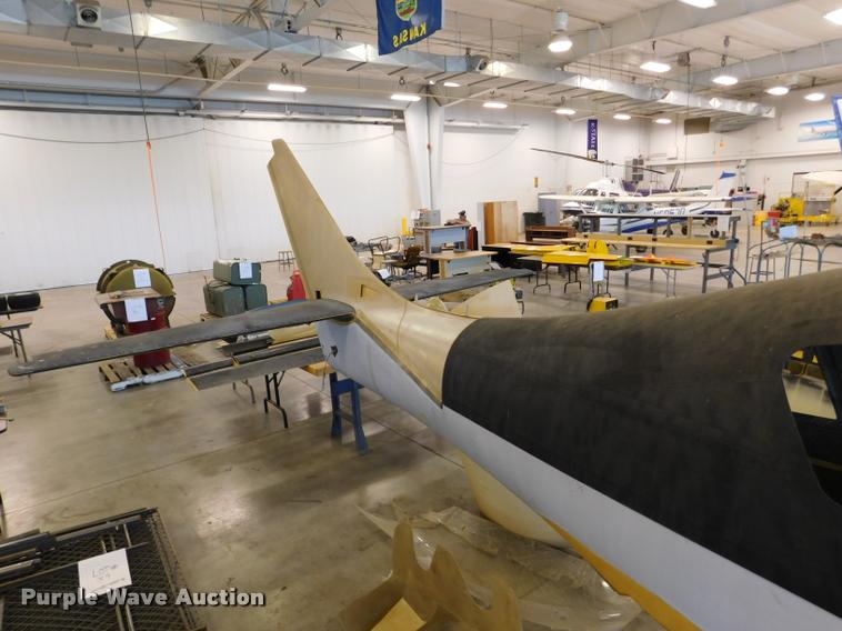 image for item DE9811 Lancair 1V-P experimental aircraft with accessories