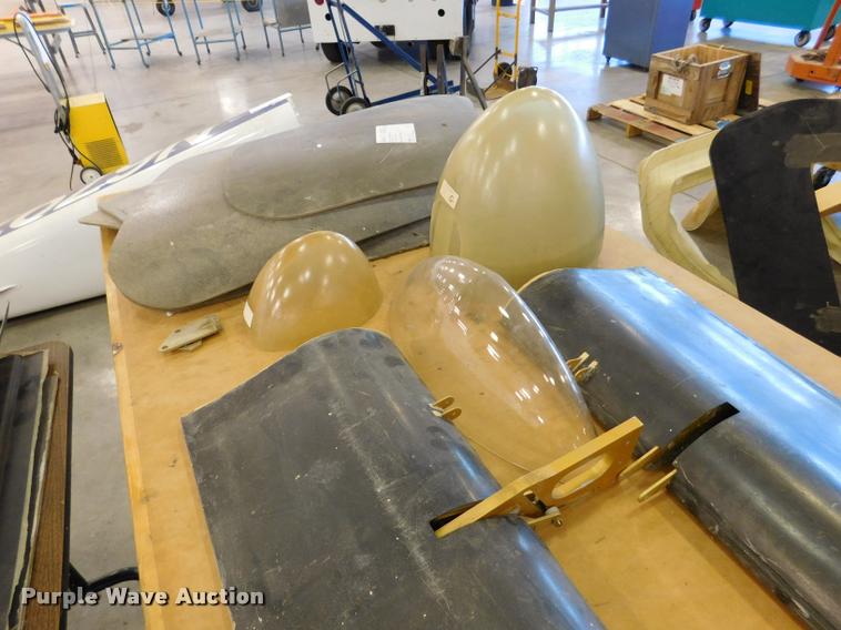 image for item DE9811 Lancair 1V-P experimental aircraft with accessories