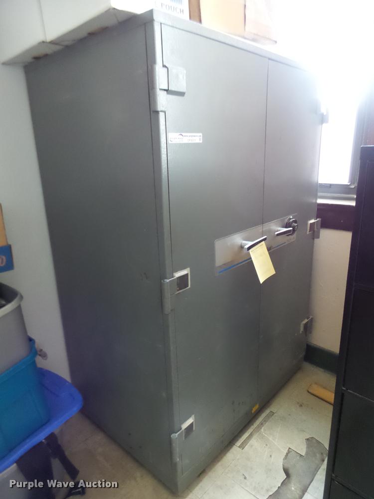 image for item DF9311 Office equipment