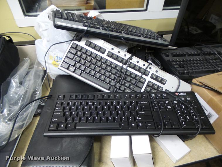 image for item DF9312 Office equipment and furniture