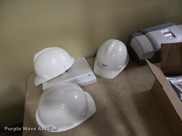 image for item DF9312 Office equipment and furniture