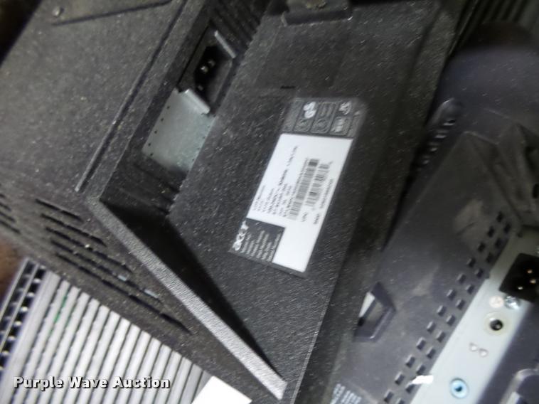 image for item DF9312 Office equipment and furniture