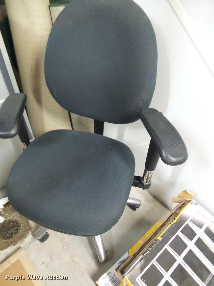 image for item DF9312 Office equipment and furniture