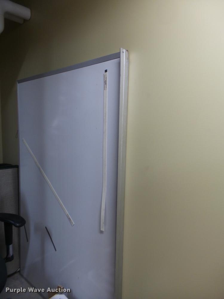 image for item DF9312 Office equipment and furniture