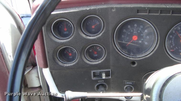 image for item DK9674 1980 GMC truck cab and chassis