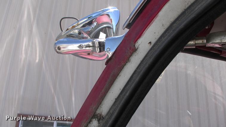 image for item DK9674 1980 GMC truck cab and chassis