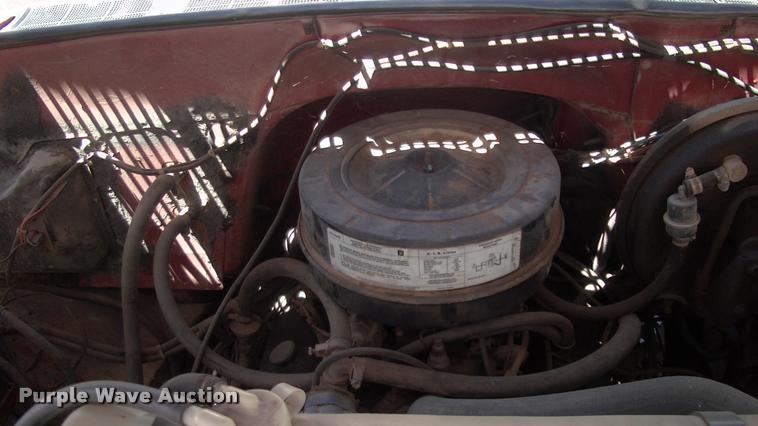 image for item DK9674 1980 GMC truck cab and chassis