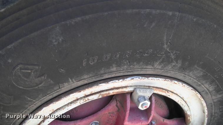 image for item DK9674 1980 GMC truck cab and chassis