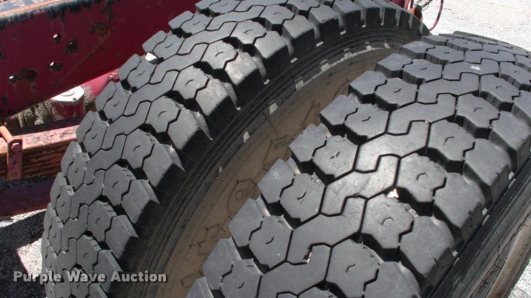 image for item DK9674 1980 GMC truck cab and chassis