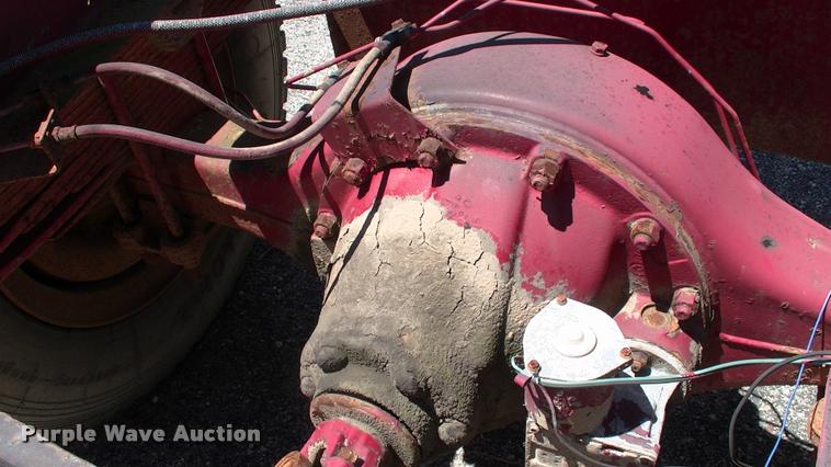 image for item DK9674 1980 GMC truck cab and chassis