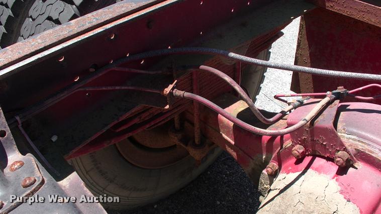 image for item DK9674 1980 GMC truck cab and chassis