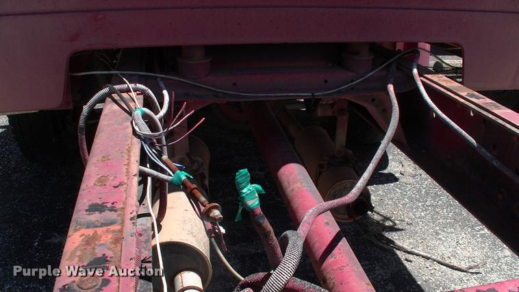 image for item DK9674 1980 GMC truck cab and chassis