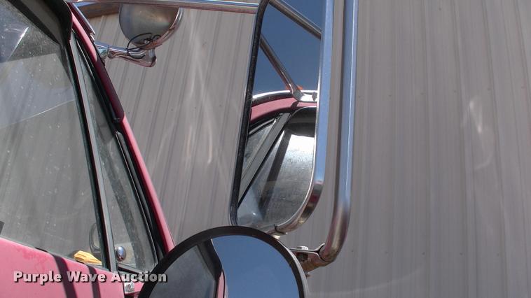 image for item DK9674 1980 GMC truck cab and chassis