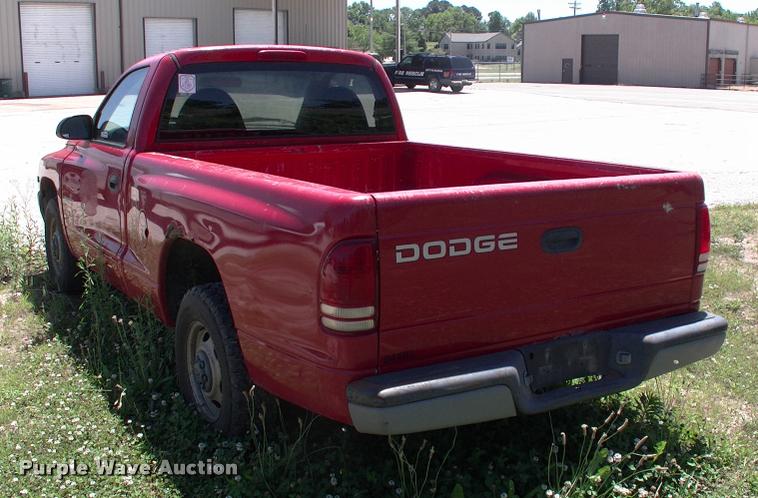 image for item DK9675 1998 Dodge Dakota flatbed pickup truck
