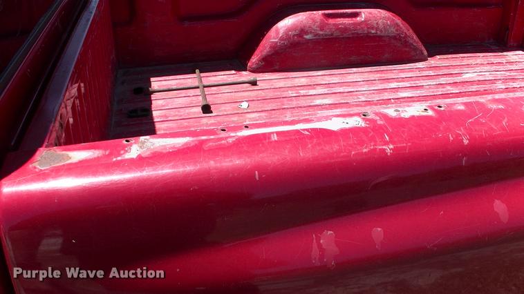 image for item DK9675 1998 Dodge Dakota flatbed pickup truck