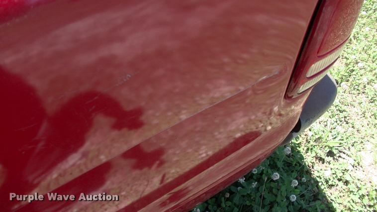 image for item DK9675 1998 Dodge Dakota flatbed pickup truck