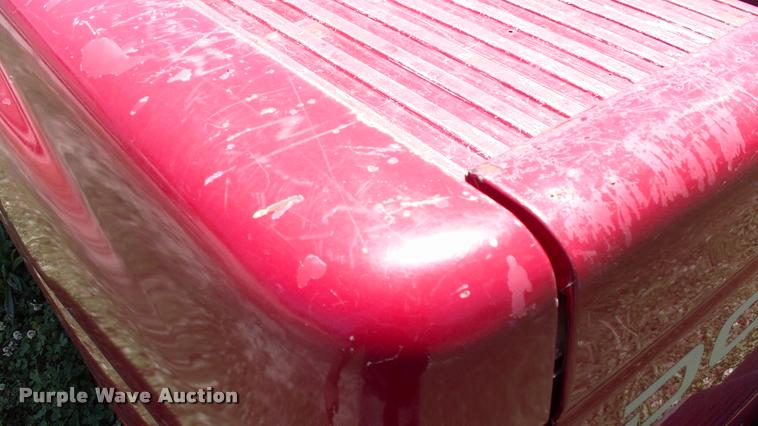 image for item DK9675 1998 Dodge Dakota flatbed pickup truck