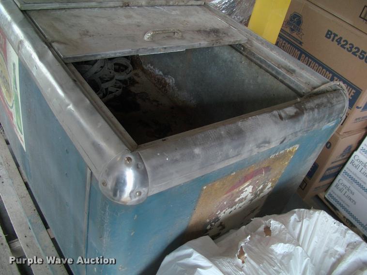 image for item DK9693 (2) Pepsi-Cola coolers