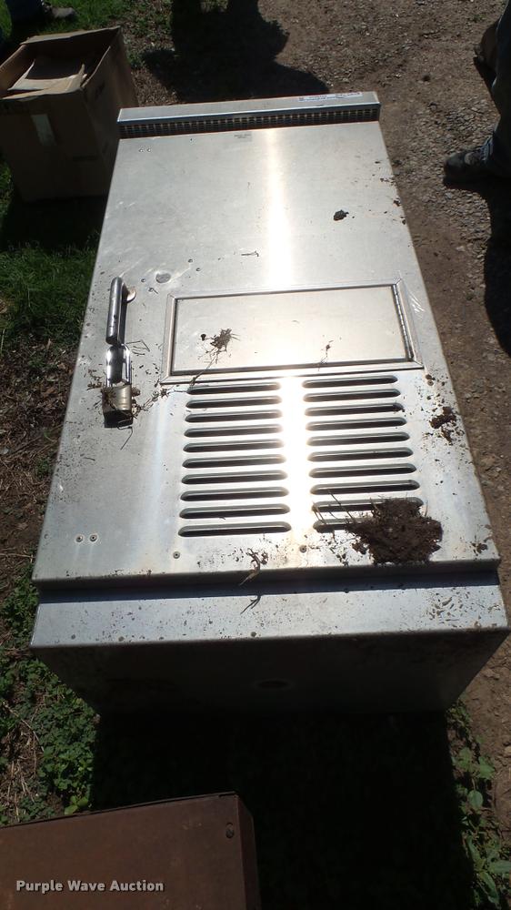 (2) stainless steel traffic light control boxes in Lyons, KS Item